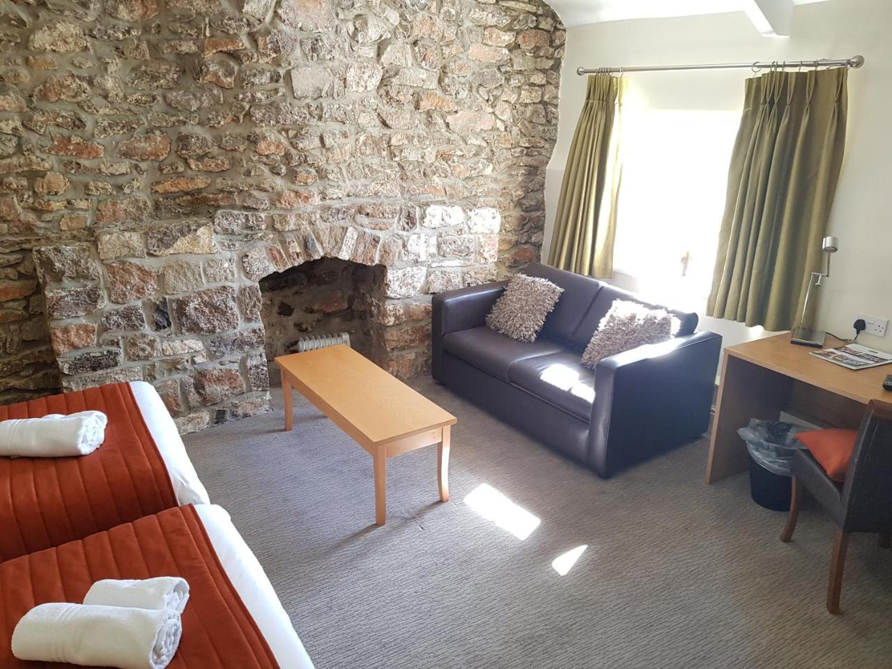 Rose And Crown Hotel Porthcawl Bagian luar foto