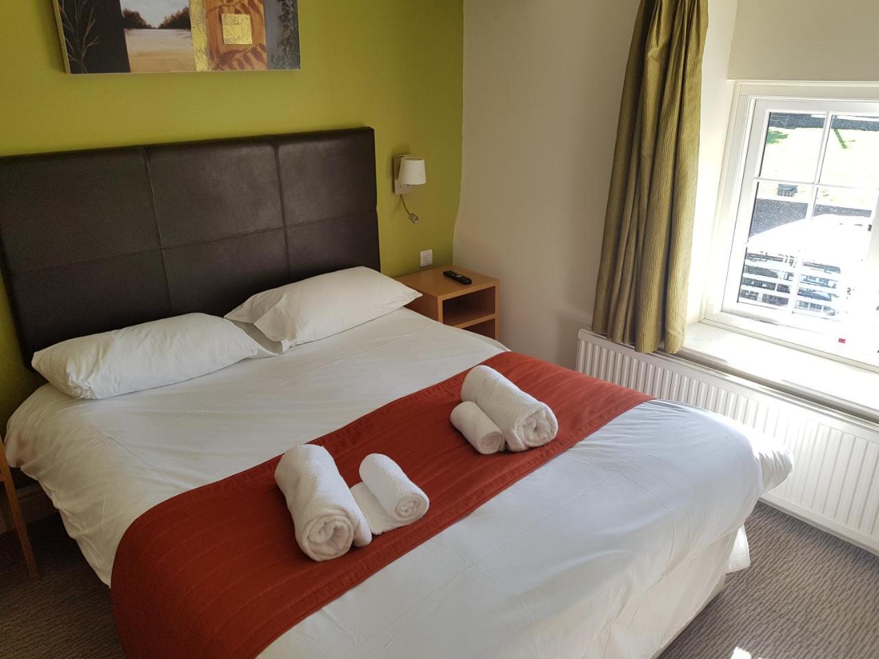 Rose And Crown Hotel Porthcawl Bagian luar foto